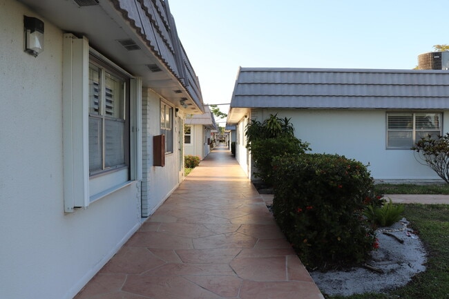 property at 147 Valencia Blvd