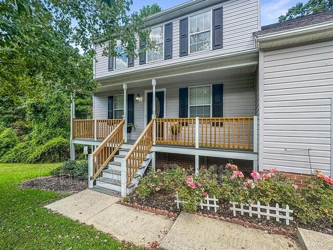 6021 Allegheny Rd in Williamsburg, VA - Foto de edificio - Building Photo