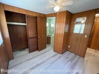 8 Thomas Rd NE photo'