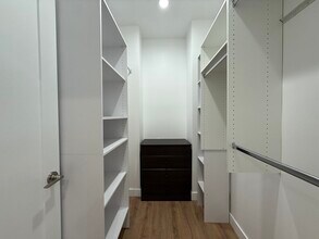 9274 Cayuga Ave in Sun Valley, CA - Building Photo - Building Photo