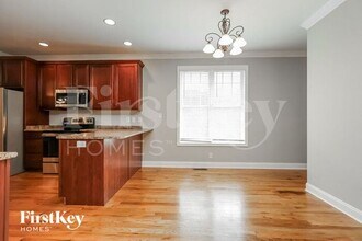 720 Courtland Ave in Clarksville, TN - Building Photo - Building Photo