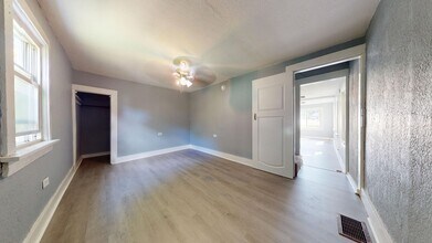 27 E Cook Rd in Mansfield, OH - Building Photo - Building Photo