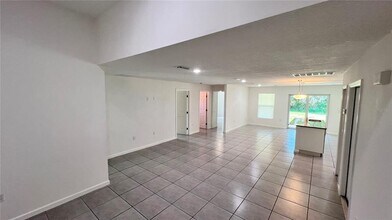 220 Breakwater St SE in Palm Bay, FL - Building Photo - Building Photo