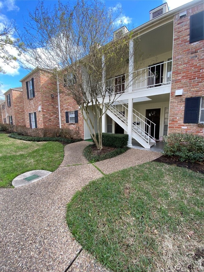 12970 Trail Hollow Dr
