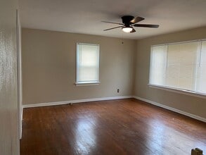 130 4th Ave in Edwardsville, IL - Building Photo - Building Photo