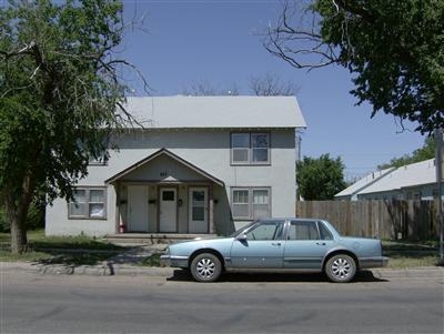 702-708 Mulberry St in Garden City, KS - Building Photo