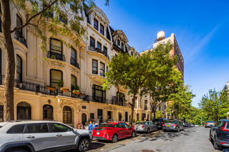 308 W 105th St in New York, NY - Building Photo - Building Photo
