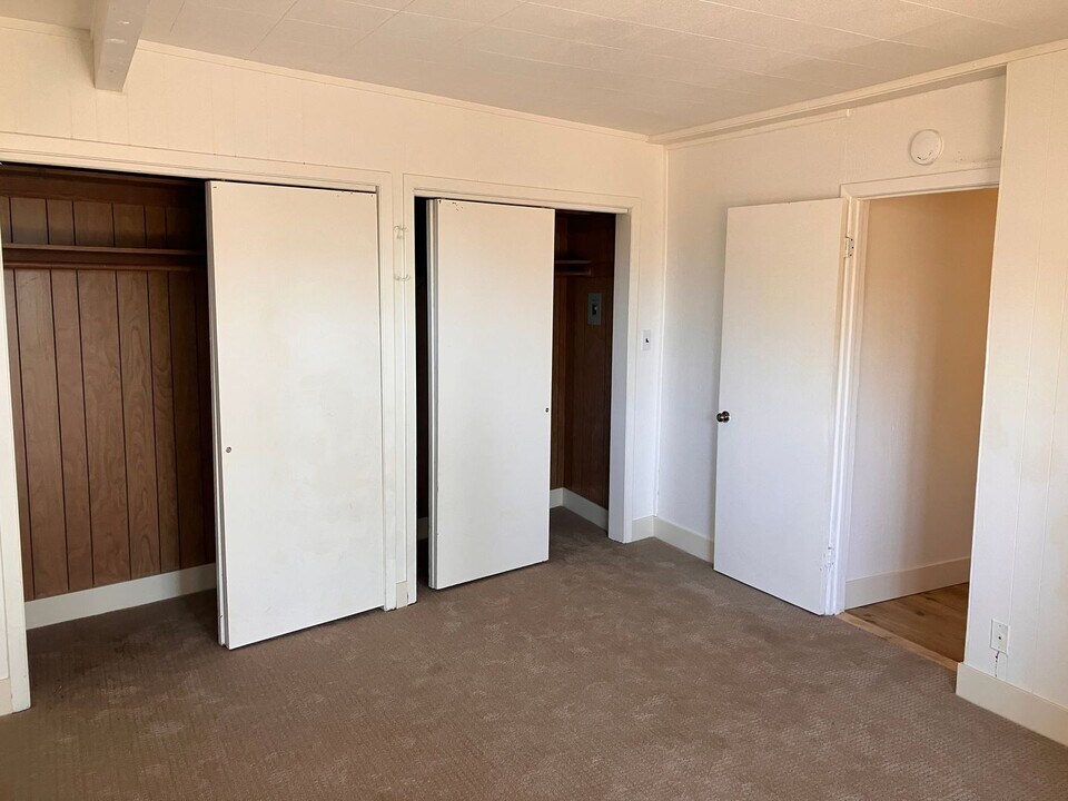 636 Lakeview Ave in Zephyr Cove, NV - Building Photo