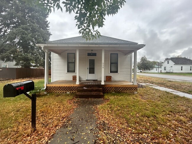 property at 524 S 3rd St