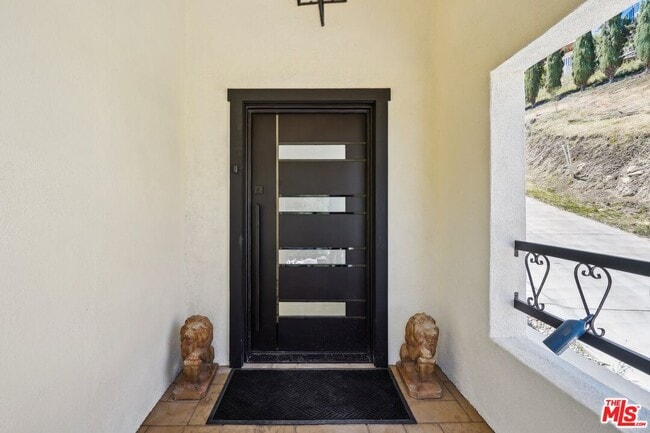 5131 Campo Rd in Los Angeles, CA - Building Photo - Building Photo