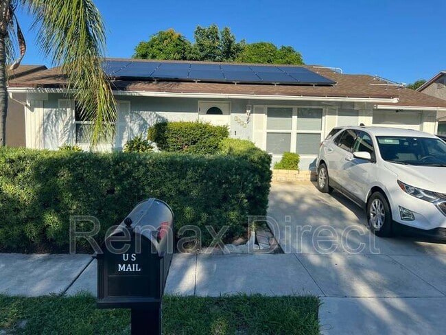 5112 Cornell Walk in Greenacres, FL - Building Photo - Building Photo