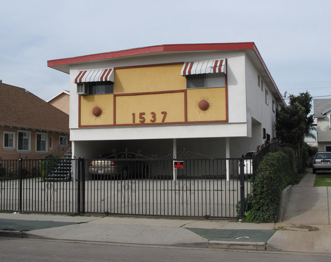 1537 3rd Ave in Los Angeles, CA - Building Photo - Building Photo