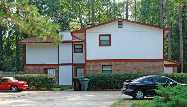 3693 Donovan Dr in Tallahassee, FL - Building Photo - Building Photo