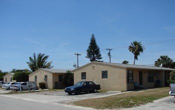 237-251 Jupiter St in Jupiter, FL - Building Photo - Building Photo