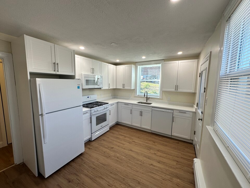 176 Summit Ave, Unit 5 in Quincy, MA - Foto de edificio