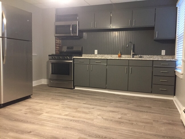 property at 9 W Main St