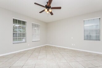 6817 Sundrop St in Harmony, FL - Building Photo - Building Photo