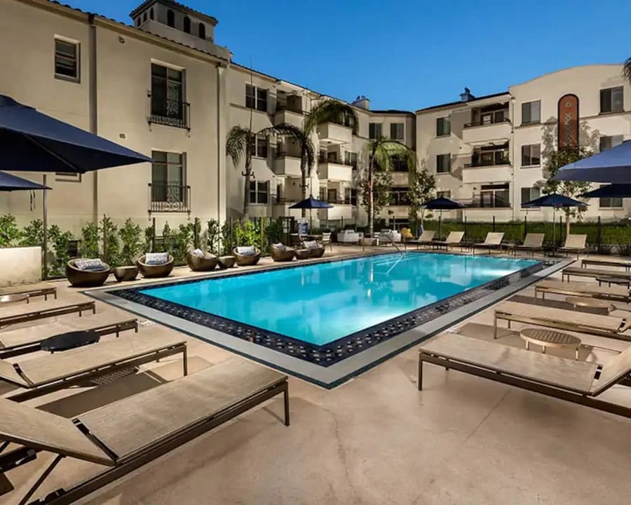 4707 La Villa Marina in Marina Del Rey, CA - Foto de edificio