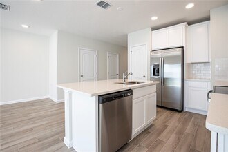 4987 Prairie Preserve Run in St. Cloud, FL - Building Photo - Building Photo
