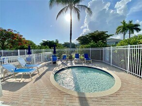 8151 Pacific Beach Dr in Ft. Myers, FL - Building Photo - Building Photo