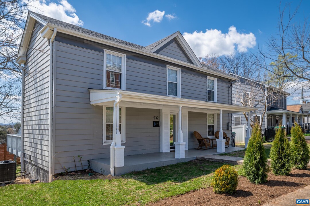 932 Monticello Ave in Charlottesville, VA - Building Photo