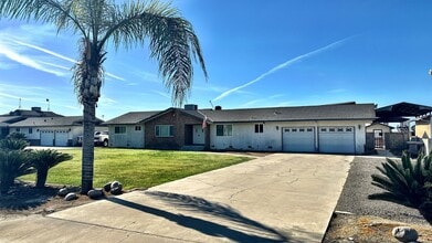 11465 Ave 200 in Tulare, CA - Building Photo - Building Photo