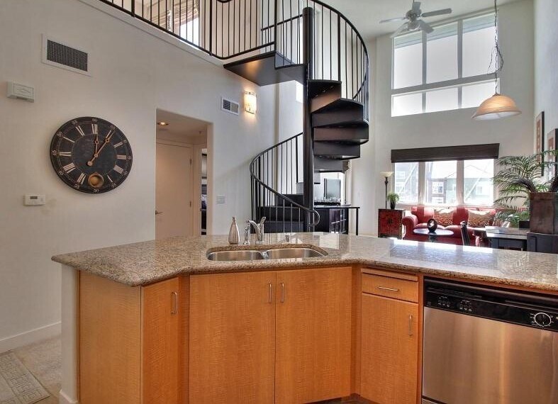 5425 DeMarcus Blvd, Unit 416 in Dublin, CA - Foto de edificio