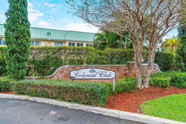 property at 21 Colonial Club Dr