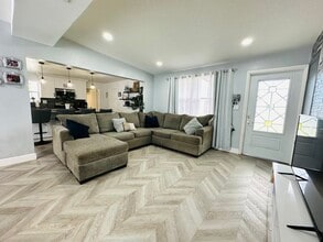 1865 W Chatham Rd in West Palm Beach, FL - Building Photo - Building Photo