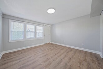 29 Freeman St in Stoughton, MA - Building Photo - Building Photo