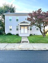 381 Jefferson St in Rochester, PA - Building Photo