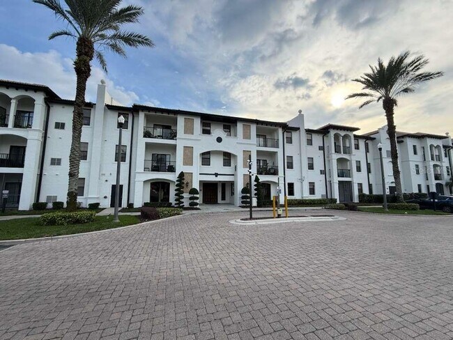 5550 E Michigan St in Orlando, FL - Foto de edificio - Building Photo