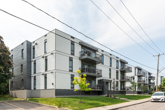 3497 Sainte-Foy Ch in Québec, QC - Building Photo - Building Photo