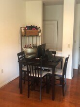 2655 Prosperity Ave, Unit 227 in Fairfax, VA - Foto de edificio - Building Photo