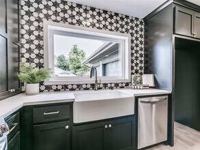 700 Greenwood Dr in Midwest City, OK - Building Photo - Building Photo