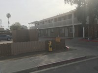 364 3rd St in San Jacinto, CA - Foto de edificio - Building Photo