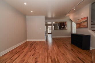 2732 W Washington Blvd in Chicago, IL - Building Photo - Building Photo
