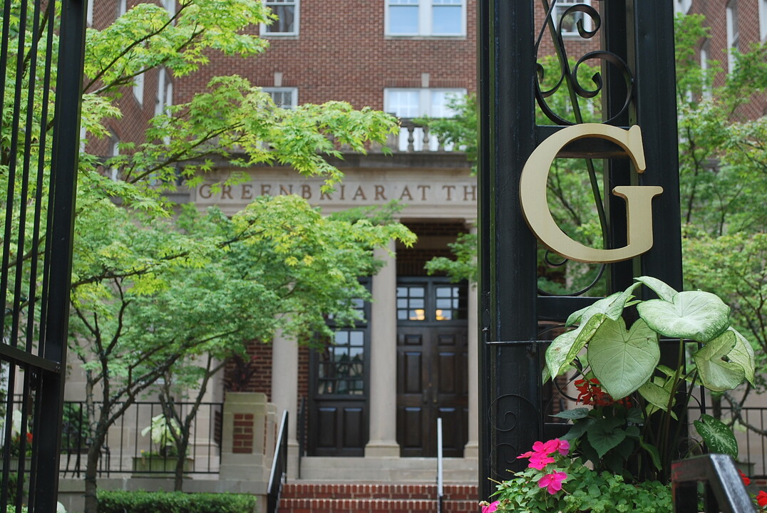 Greenbriar at the Altamont in Birmingham, AL - Building Photo