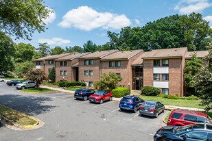 Paramour Condo in Reston, VA - Building Photo