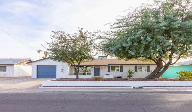 7907 E Oak St in Scottsdale, AZ - Building Photo