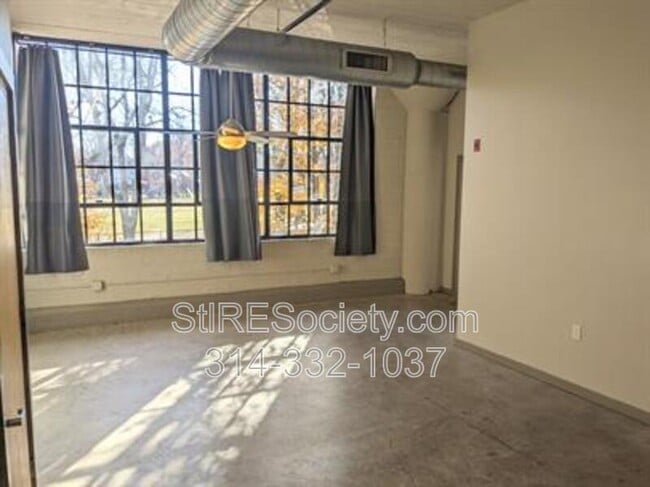 8125 Michigan Ave in St. Louis, MO - Building Photo - Building Photo