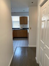 24 Queensberry St, Unit 10 in Boston, MA - Building Photo - Building Photo