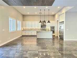 12374 Skyracer Dr in Las Vegas, NV - Building Photo - Building Photo