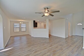 14027 Grover Crk Dr in Conroe, TX - Building Photo - Building Photo