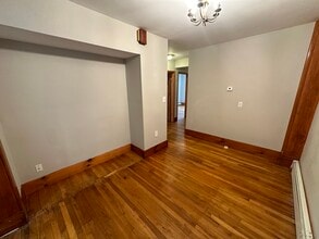 258 Lexington St, Unit 2 in Boston, MA - Building Photo - Building Photo