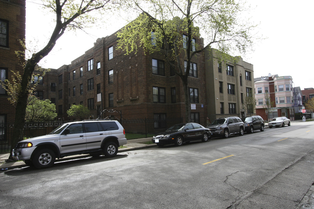 3507 N. Racine Avenue Apartments in Chicago, IL - Building Photo