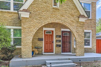 225 S Oak Cliff Blvd in Dallas, TX - Building Photo - Building Photo