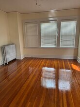 102 Riggs Pl, Unit 1stfloor in West Orange, NJ - Foto de edificio - Building Photo