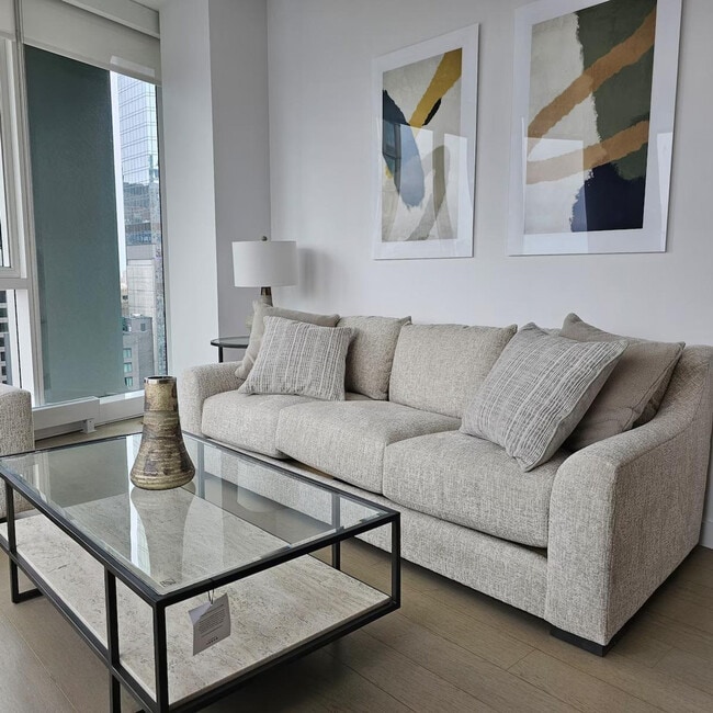 1626 Broadway, Unit ID1461706P in New York, NY - Building Photo - Building Photo