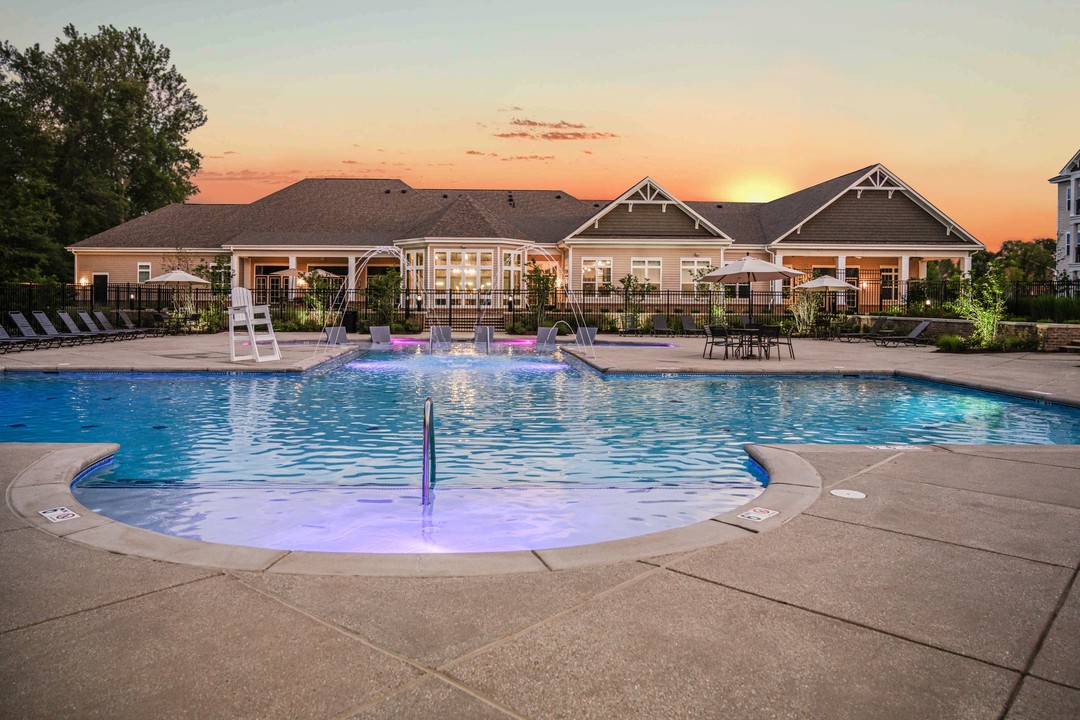 Abberly Square Apartment Homes Photo